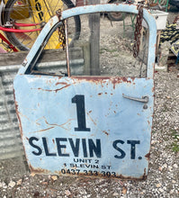 Load image into Gallery viewer, Shell oil - cast iron Bottle Opener