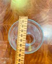 Load image into Gallery viewer, Kerosene oil lamp chimney glass
